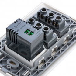 Cotiza Enchufes en guzman.cl