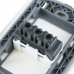 Cotiza Enchufes en guzman.cl