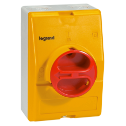 INTERRUPTOR SECCIONADOR 3X20A 0-1 CON CAJA IP-65 MANETA ROJA 022172