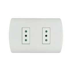 Compra o cotiza HEMBRA EMBUTIDA ARIS PRO BLANCO DOBLE 10A PRECABLEADA